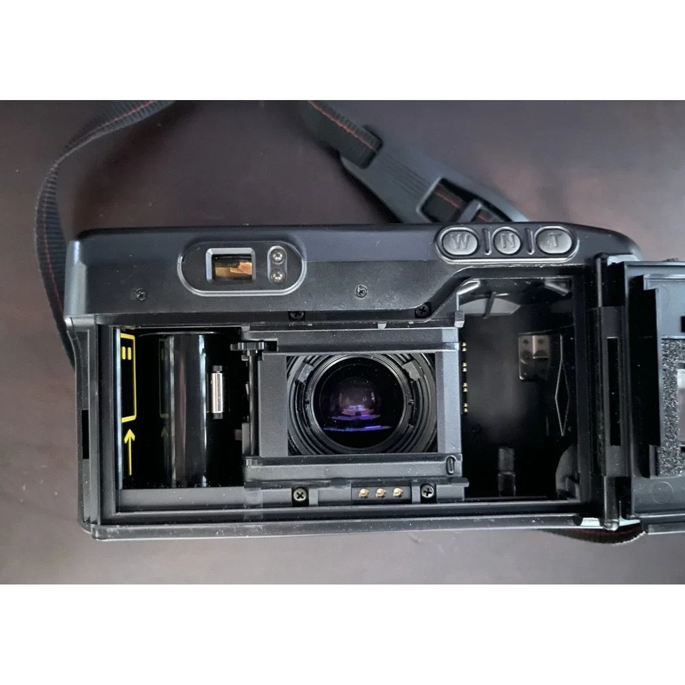Vivitar 2001‎ Z Series 1 Auto Focus 38-80mm Zoom Film Camera-PARTS OR REPAIR